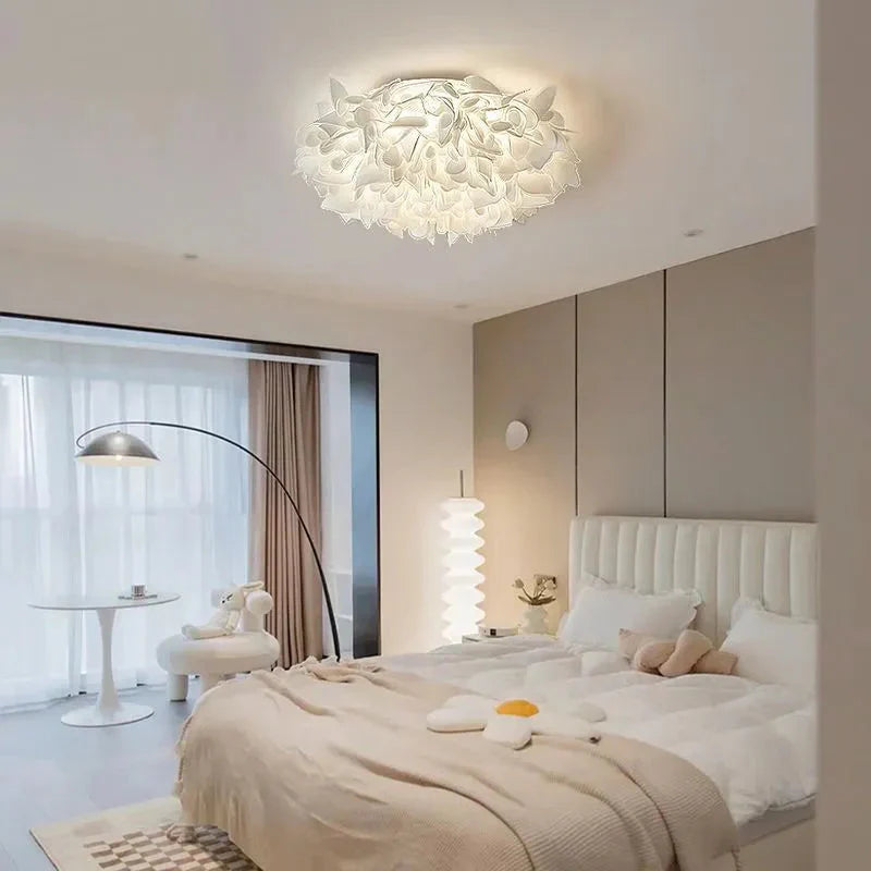 Lampa Sufitowa Glamour z Dekoracyjnymi Płatkami Kwiatów Flush Mount