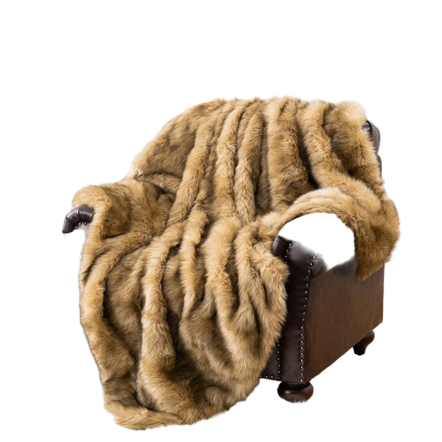 Narzuta z Futra Ekologicznego Faux Fur z Pluszową Fakturą