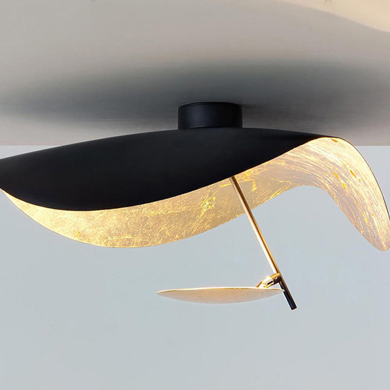 Lampa Sufitowa Nowoczesna z Falującym Kloszem w Kształcie Liścia