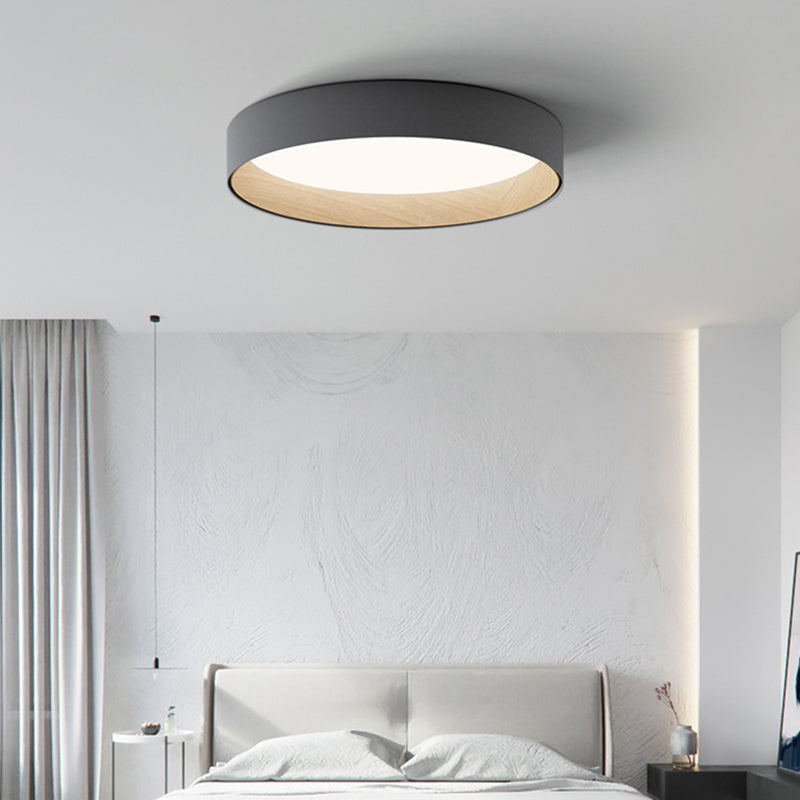 Lampa Sufitowa Skandynawska Okrągła z Drewnianym Wykończeniem i Kloszem Akrylowym