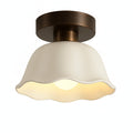 Lampa Sufitowa Vintage z Falowanym Kloszem i Oprawką