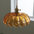 Lampa Wisząca Vintage z Kloszem w Kształcie Kwiatu