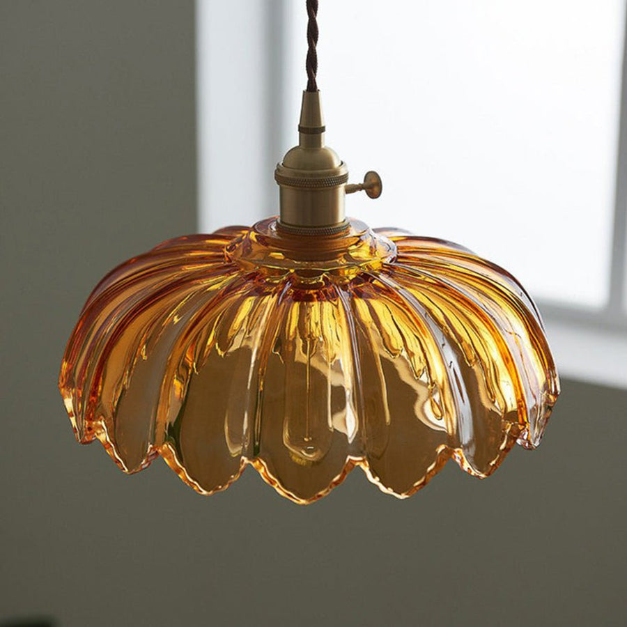 Lampa Wisząca Vintage z Kloszem w Kształcie Kwiatu