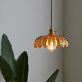 Lampa Wisząca Vintage z Kloszem w Kształcie Kwiatu
