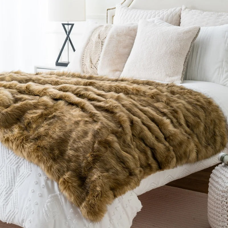 Narzuta z Futra Ekologicznego Faux Fur z Pluszową Fakturą